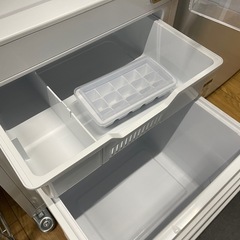 Hisense 135L2ドア冷蔵庫 HR-D13E4W 2025年製 中古 新生活の画像