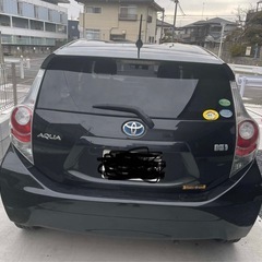トヨタアクア黒の画像