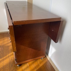 引き出し付きバタフライテーブルの画像
