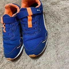 PUMA スニーカー
の画像
