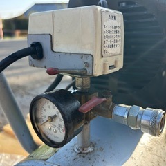 ナカトミ　エアーコンプレッサー　最高圧力0.78MPa 常圧　25L 工具 DIY コンプレッサー　軽量　100V 宮崎の画像