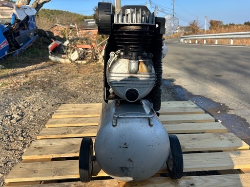 ナカトミ　エアーコンプレッサー　最高圧力0.78MPa 常圧　25L 工具 DIY コンプレッサー　軽量　100V 宮崎