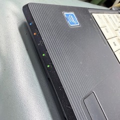 Fujitsu ノートパソコン ジャンク扱い 6年使用の画像