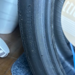 タイヤ2本セットの画像