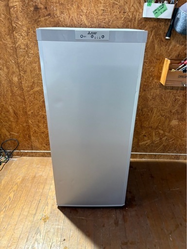 B1203 MITSUBISHI 三菱 1ドア冷凍庫 121L 2020年製　