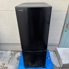 🉐祭り226⭐️2024年製美品★東芝　冷蔵庫　ブラック　黒　自動霜取り　一人暮らしの画像
