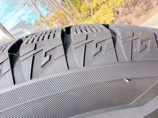 スタッドレスタイヤ、ヴォクシー195/65R15