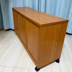 収納棚　キャスター付きの画像