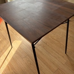 ダイニングテーブル　正方形の画像