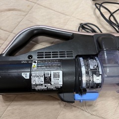日立　コードレス　掃除機　　2022年製の画像