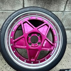 16インチタイヤホイールの画像