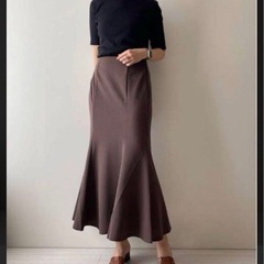 GU マーメイドフレアスカート ブラウンの画像