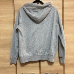 パーカー グレー Lの画像