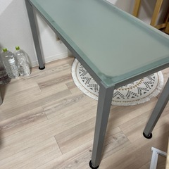 ガラステーブル⭐︎軽いの画像