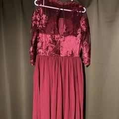 レッドドレスワンピの画像