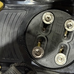 スノボード・バインディング付きの画像