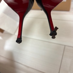 【Christian Louboutin】ナポレオンサンダルの画像