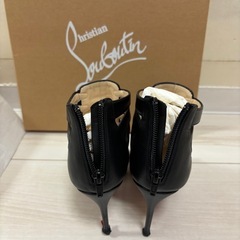 【Christian Louboutin】ナポレオンサンダルの画像
