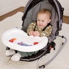 カトージ　バウンサー　テーブル付　の画像