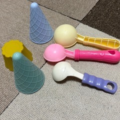 小さなおもちゃの画像