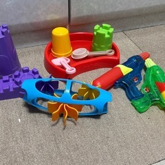 小さなおもちゃの画像