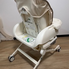 コンビ　電動スウィングベビーチェアの画像