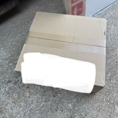 キッチンパネルとボンド・テープの画像