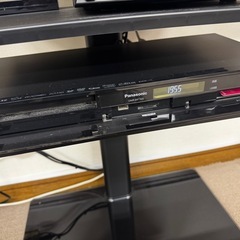 32インチTV・TV台  その他付属品付の画像