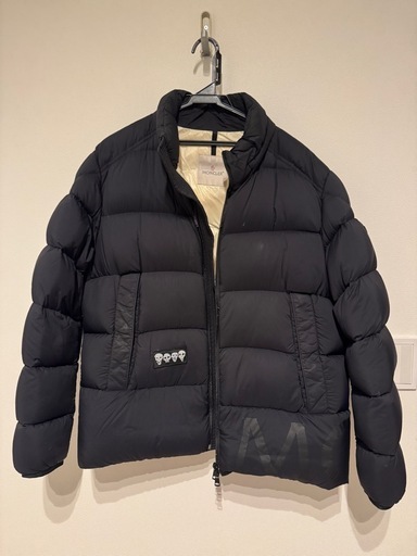 MONCLER ブラック ダウンジャケット