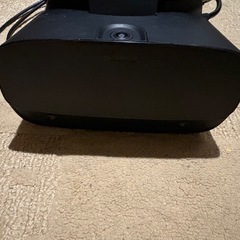 Oculus Rift S VRヘッドセットの画像