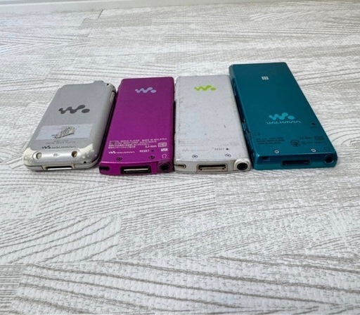SONY WALKMAN ソニーウォークマン　4つセット