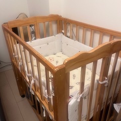 折り畳み　ベビーベッド　高めタイプの画像