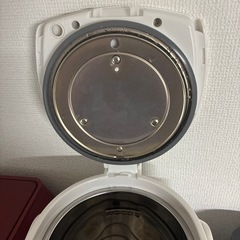 電気ポットの画像