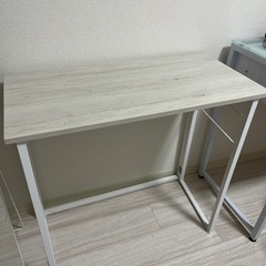 未使用　折りたたみ式　テーブルの画像