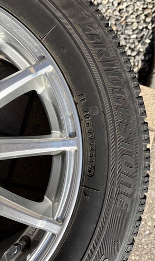 ２０５／６０Ｒ１６　　ホイールお探しの方向け