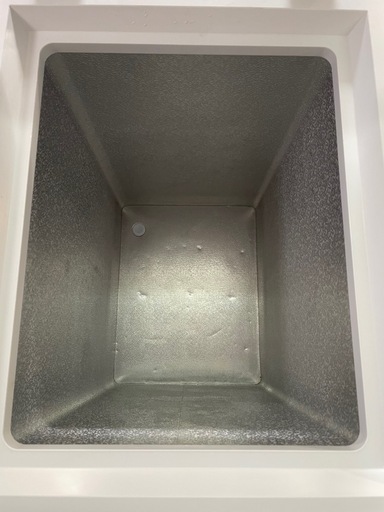 【中古品】Haier ノンフロン電気冷凍庫 JF-NC66F-1 66ℓ 2024年製