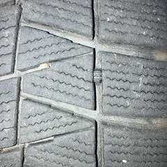 スタッドレスタイヤの画像