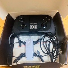 カメラ付きドローン　フライングスパイダーの画像