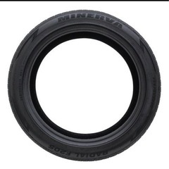 225/35/19新品タイヤ2本の画像