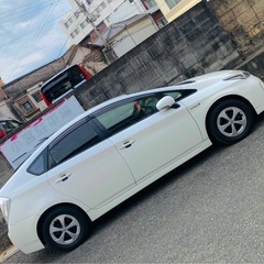 トヨタプリウス2012の画像