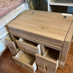 ドレッサー？の画像