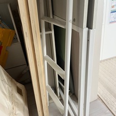 ２段ベッドのベッドと梯子のみの画像