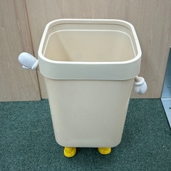 ゴミ箱　プラスチック　かわいい　家具　インテリアの画像