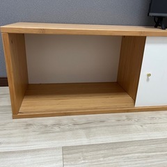 テレビ台の画像