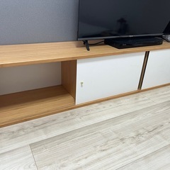 テレビ台の画像