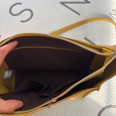 バッグ ショルダーバッグ 黄色の画像