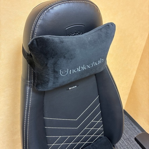 noblechairs ゲーミングチェア　