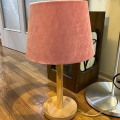 【イシグロ】　電気スタンド・テーブルランプ　💡の画像