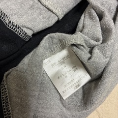 黒×グレイ×黒ネコ 130サイズ　トップス　西松屋の画像