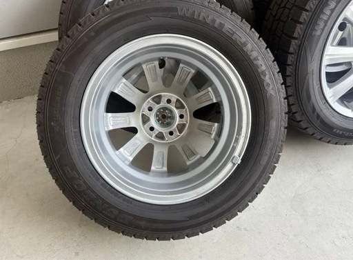 バリ溝195/65R15 スタッドレス2023年製pcd100 プリウスカローラ